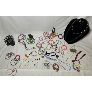 1-2lbs Assorted Women's Jewelry Lot Bracelets Necklaces Earrings Charms Clips